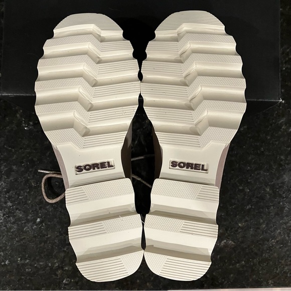 New Sorel Joan Of Arctic Wedge III Lace Boot, Waterproof Suede Lace-Up Booties - Picture 15 of 16